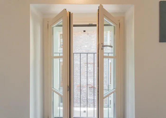 Muralto's Nest By Rent