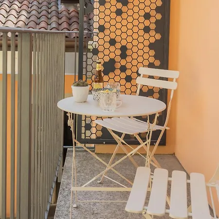 Muralto's Nest By Rent *